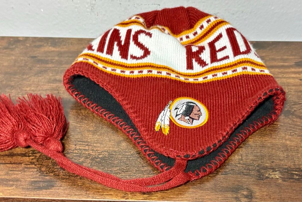 Washington Redskins Winter Beanie Hat Cap Toboggan w Pom and Tassels NFL